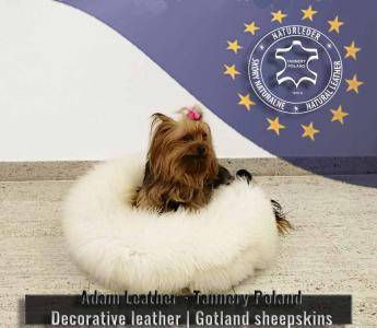 Schaffelle - Hundebetten - Made by Nature - Erstellt von Adam Leather - Gerberei Polen - Dekoratives Leder | Schaffelle von Gotland