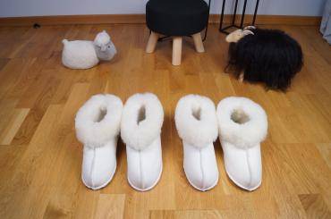 Schaffelle - Handschuhe und Hausschuhe für Dich